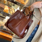 Elegant Leather Tote Bag – Spacious Crossbody and Top Handle for Daily Office Use